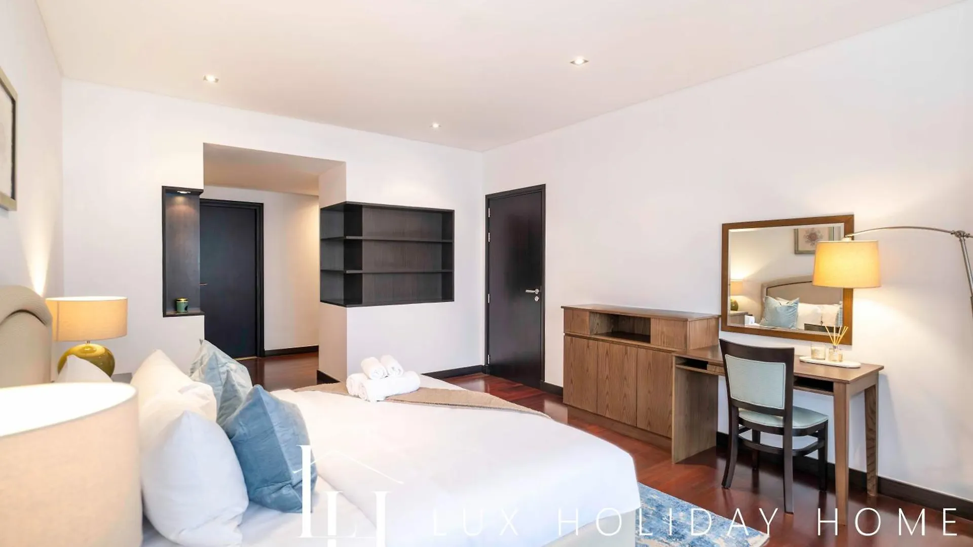 Lux The Anantara Residence Suite 2 Dubai Apartment